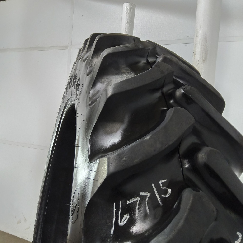 380/90R54 Firestone Radial 9000 R-1W 152A8/152B 80%