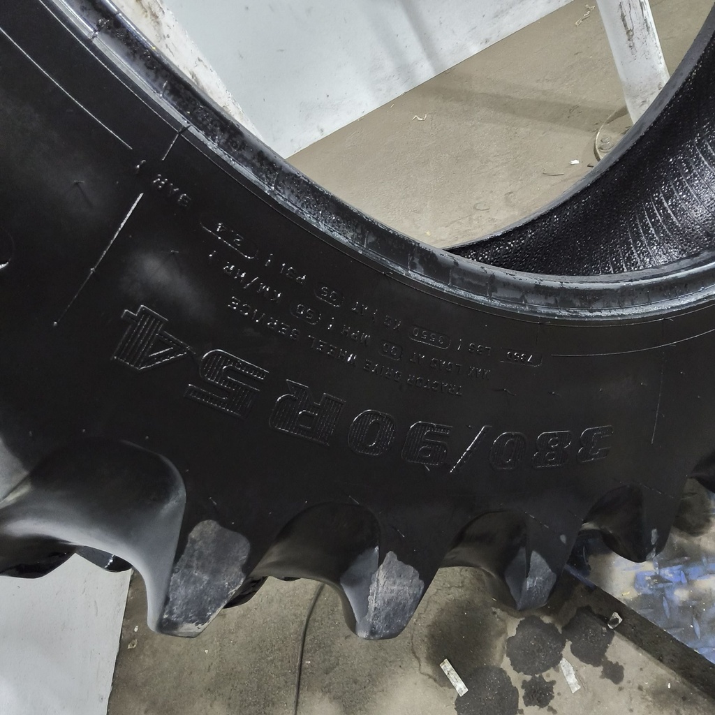 380/90R54 Firestone Radial 9000 R-1W 152A8/152B 80%