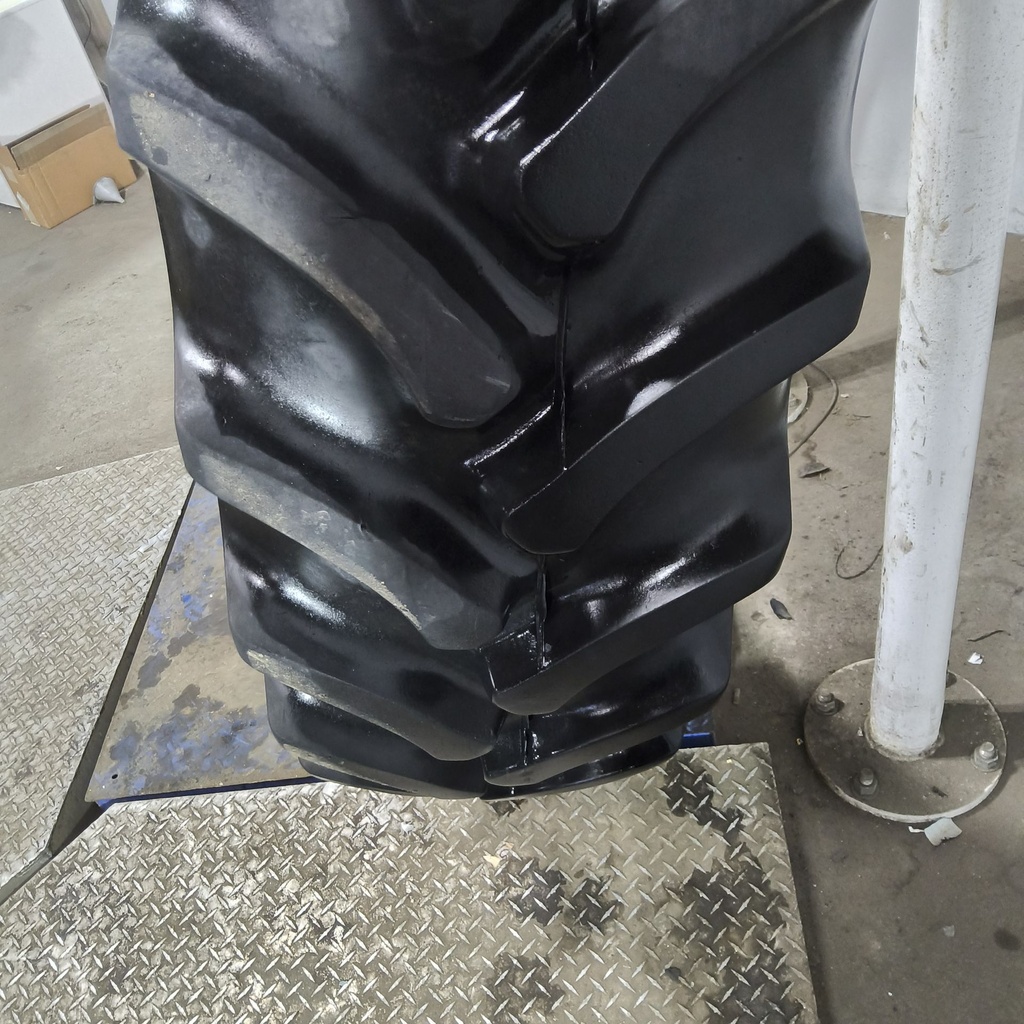 380/90R54 Firestone Radial 9000 R-1W 152A8/152B 85%