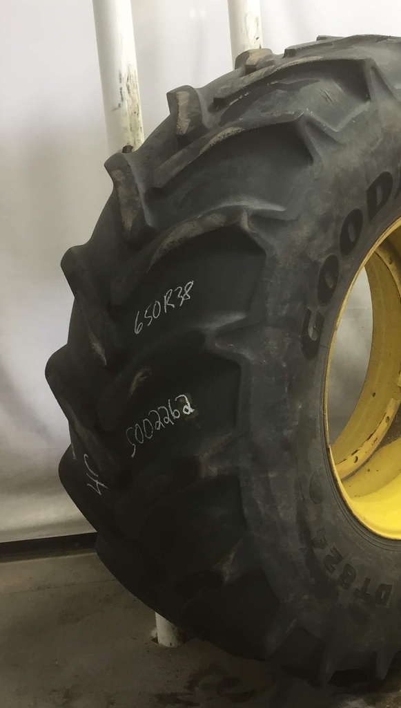 650/85R38 Goodyear Farm DT824 Optitrac R-1W 173 B 35%