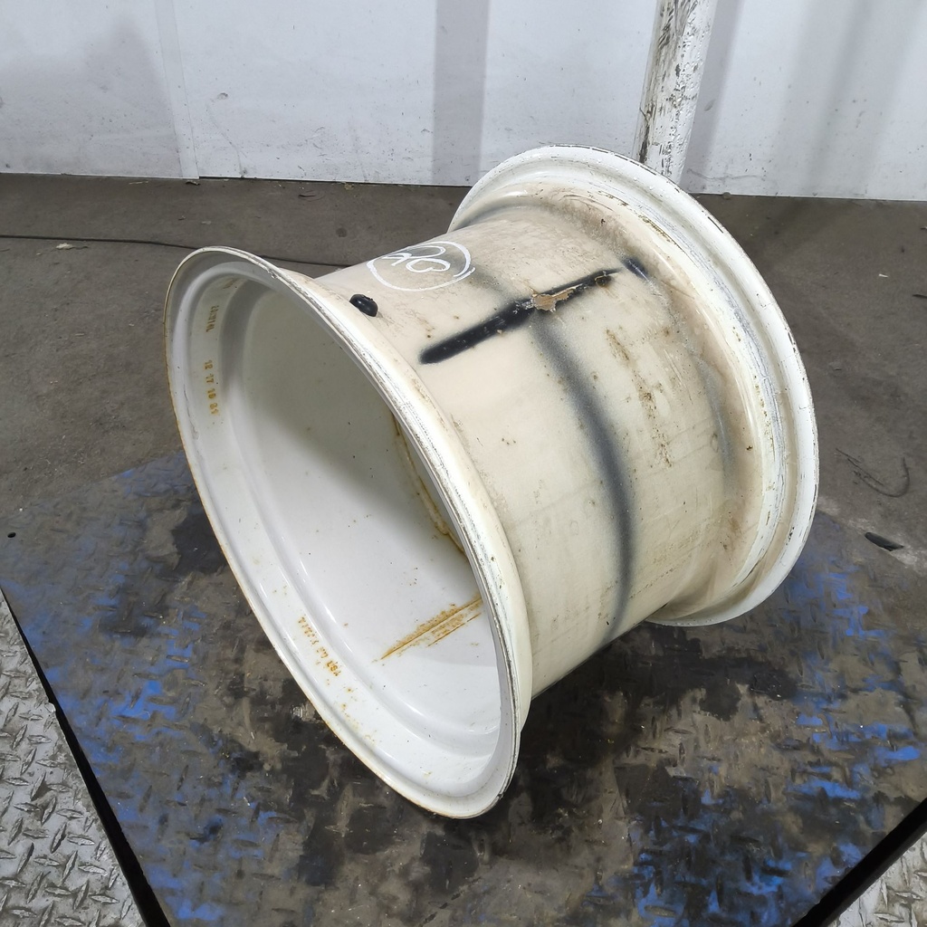 14"W x 20"D, Cream White / Versatile White 6-Hole Formed Plate , -4.62" Offset