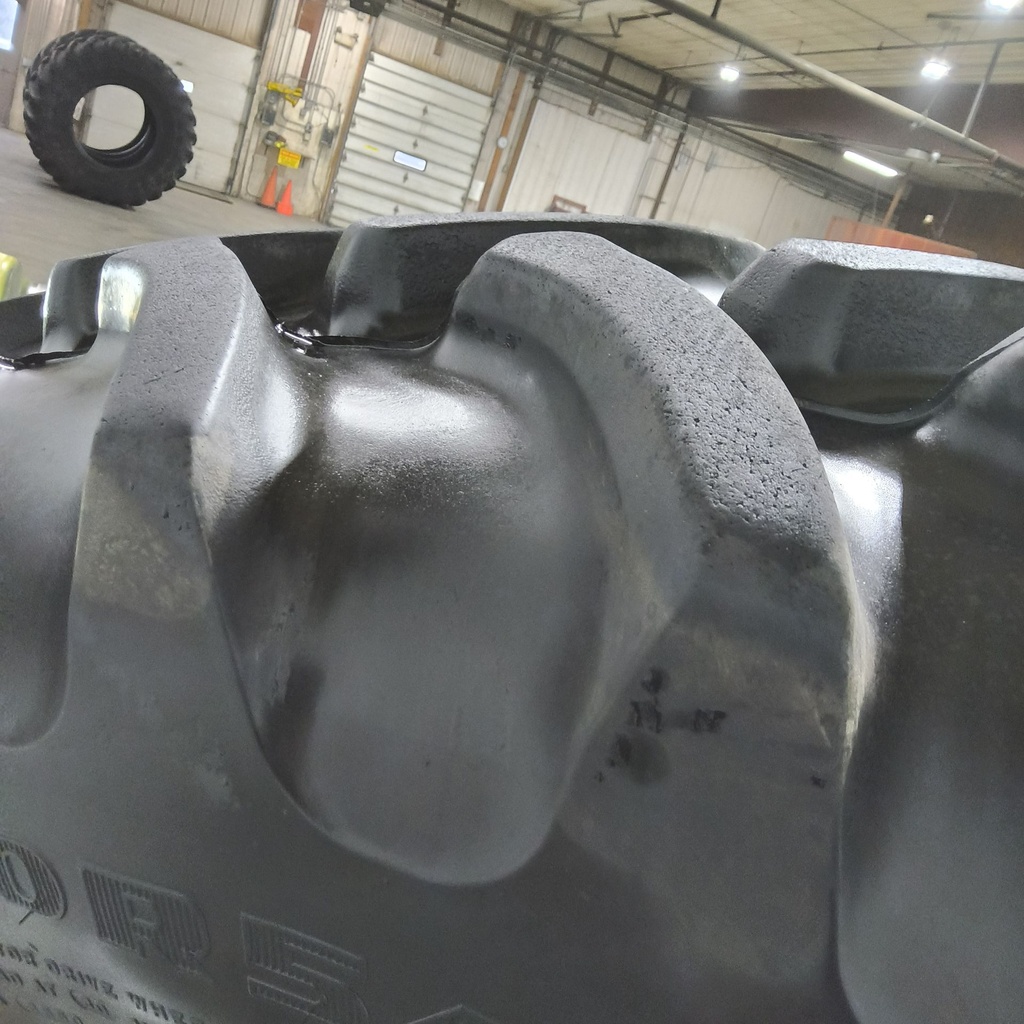 380/90R54 Firestone Radial 9000 R-1W 152A8/152B 90%