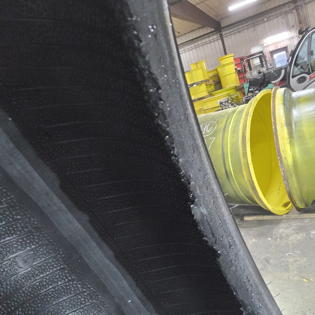 380/90R54 Firestone Radial 9000 R-1W 152A8/152B 90%