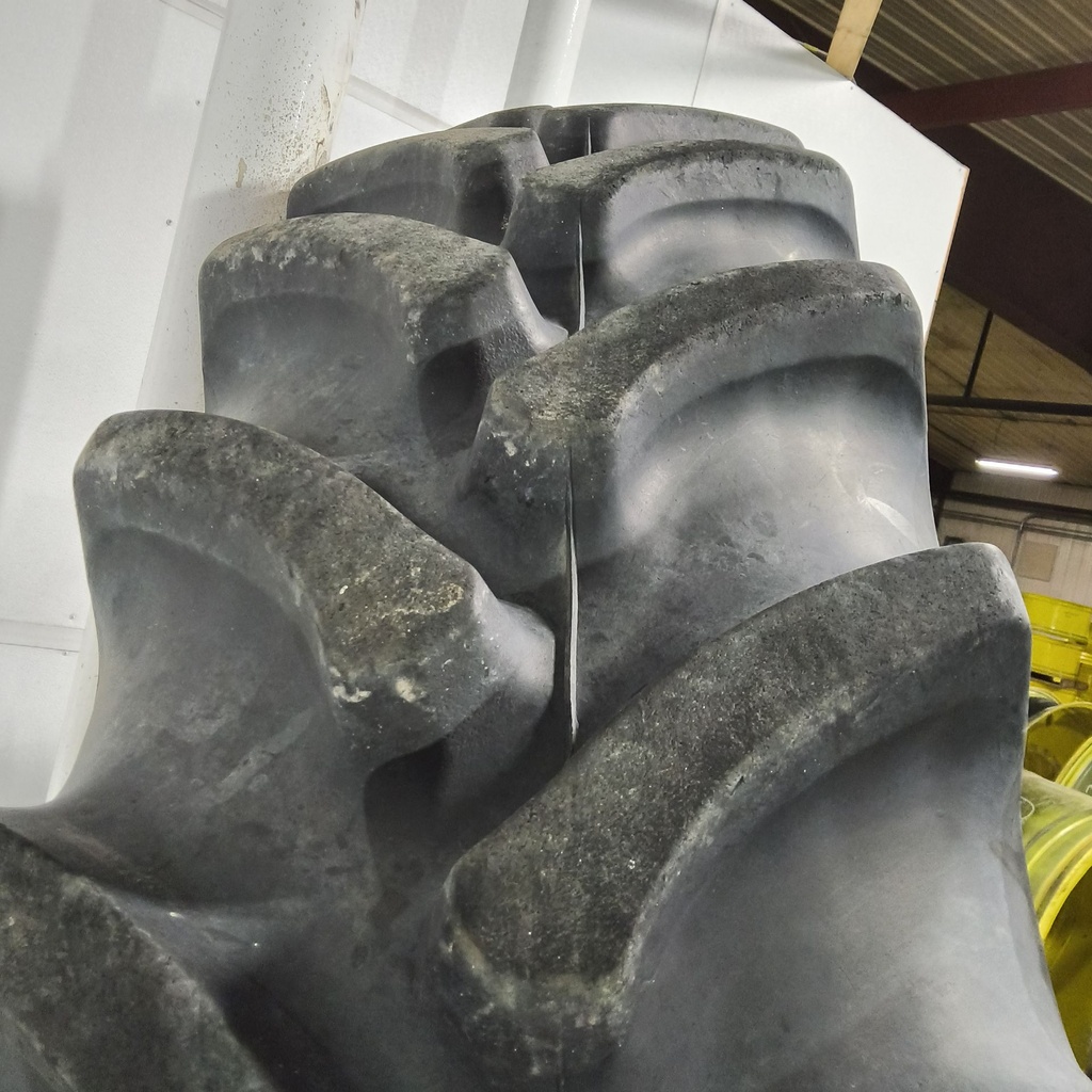 380/90R54 Firestone Radial 9000 R-1W 152A8/152B 90%