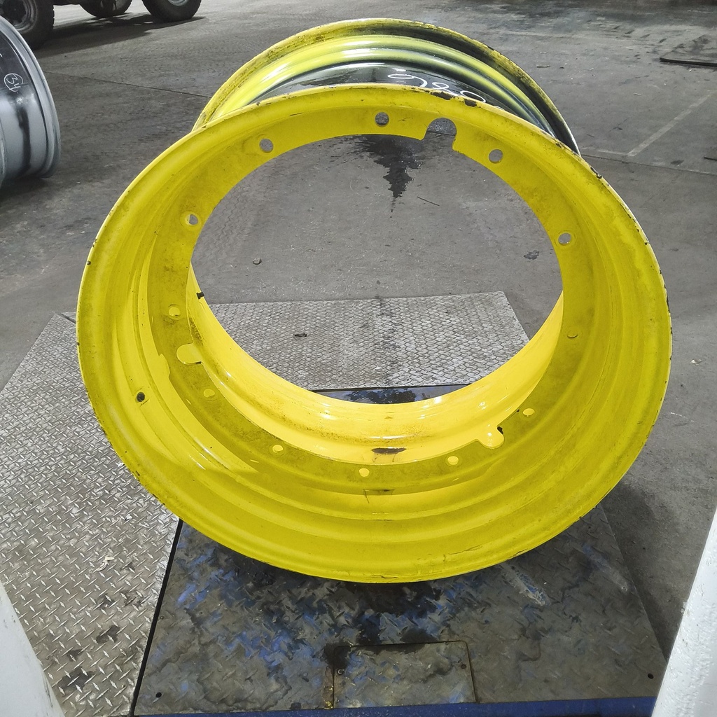 23"W x 38"D, John Deere Yellow 12-Hole Stub Disc , -3.5" Offset