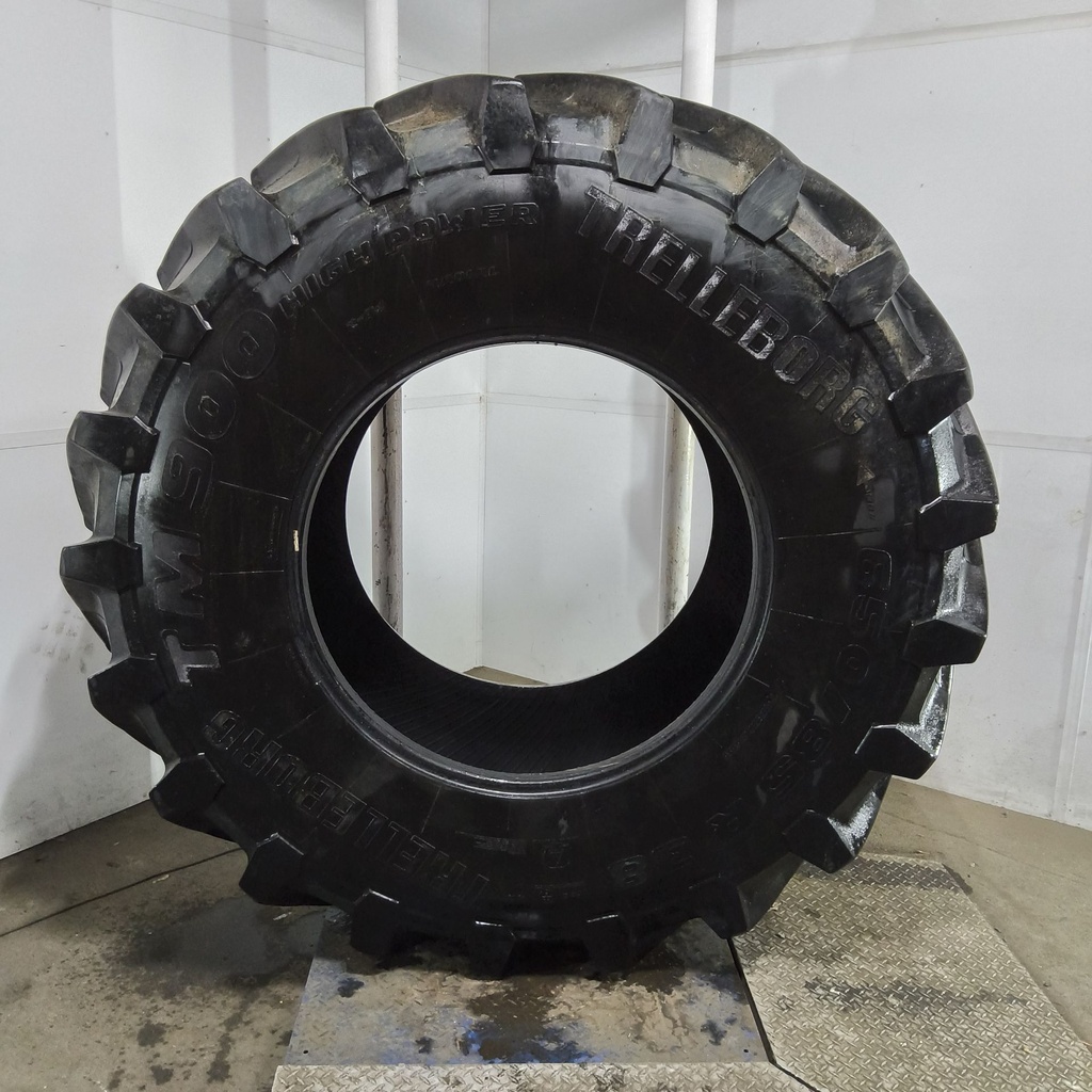 650/85R38 Trelleborg TM900 High Power R-1W 173D 80%