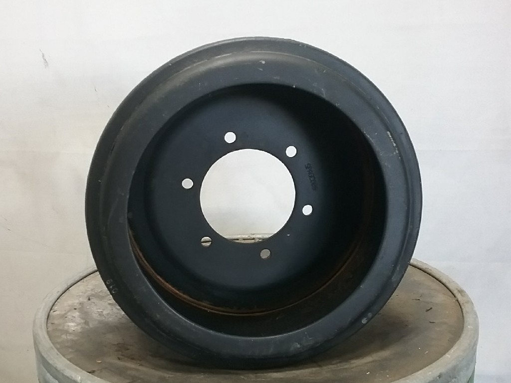 8.5" Wide Mid-Roller Bogie Wheel for CATERPILLAR Legacy Challenger Tractors Series 65-95 B Series or Later, Steel Bolt-On(Poly)