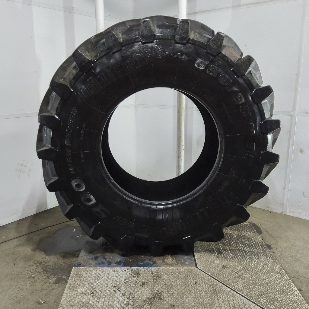 650/85R38 Trelleborg TM900 High Power R-1W 173D 80%