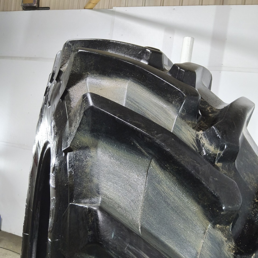 650/85R38 Trelleborg TM900 High Power R-1W 173D 80%