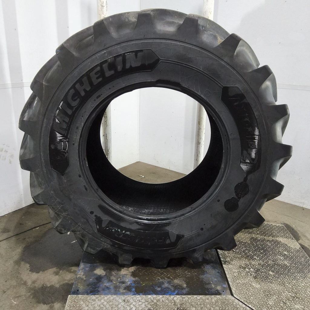 VF650/65R34 Michelin AxioBib 2 R-1 170D 99%