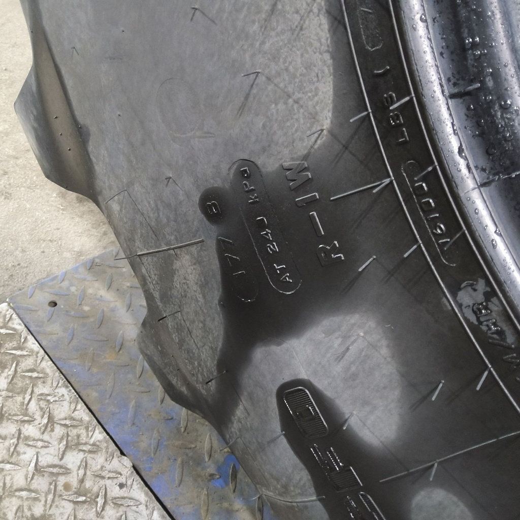 VF750/65R26CFO Firestone Maxi Traction R-1W 177B 90%