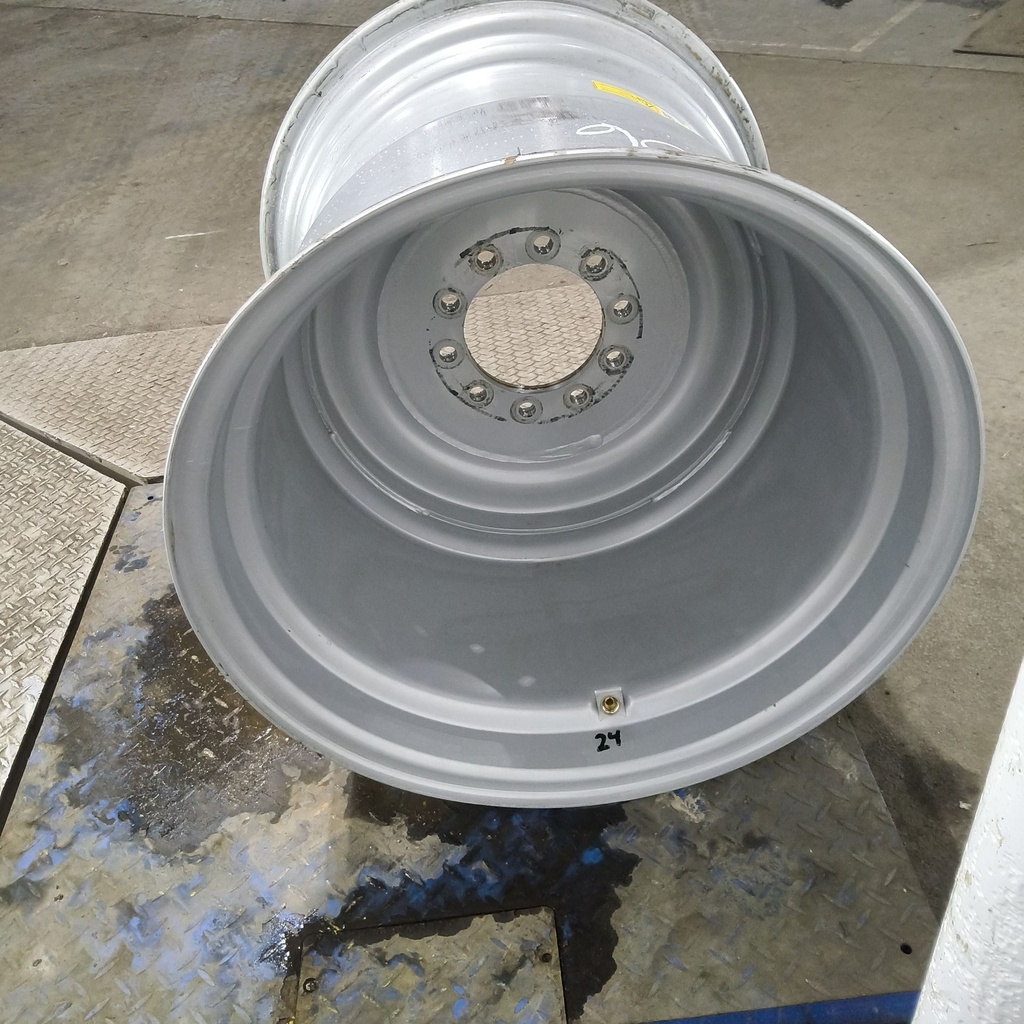 25"W x 26"D, Case IH Silver Mist 10-Hole Formed Plate , -5.25" Offset