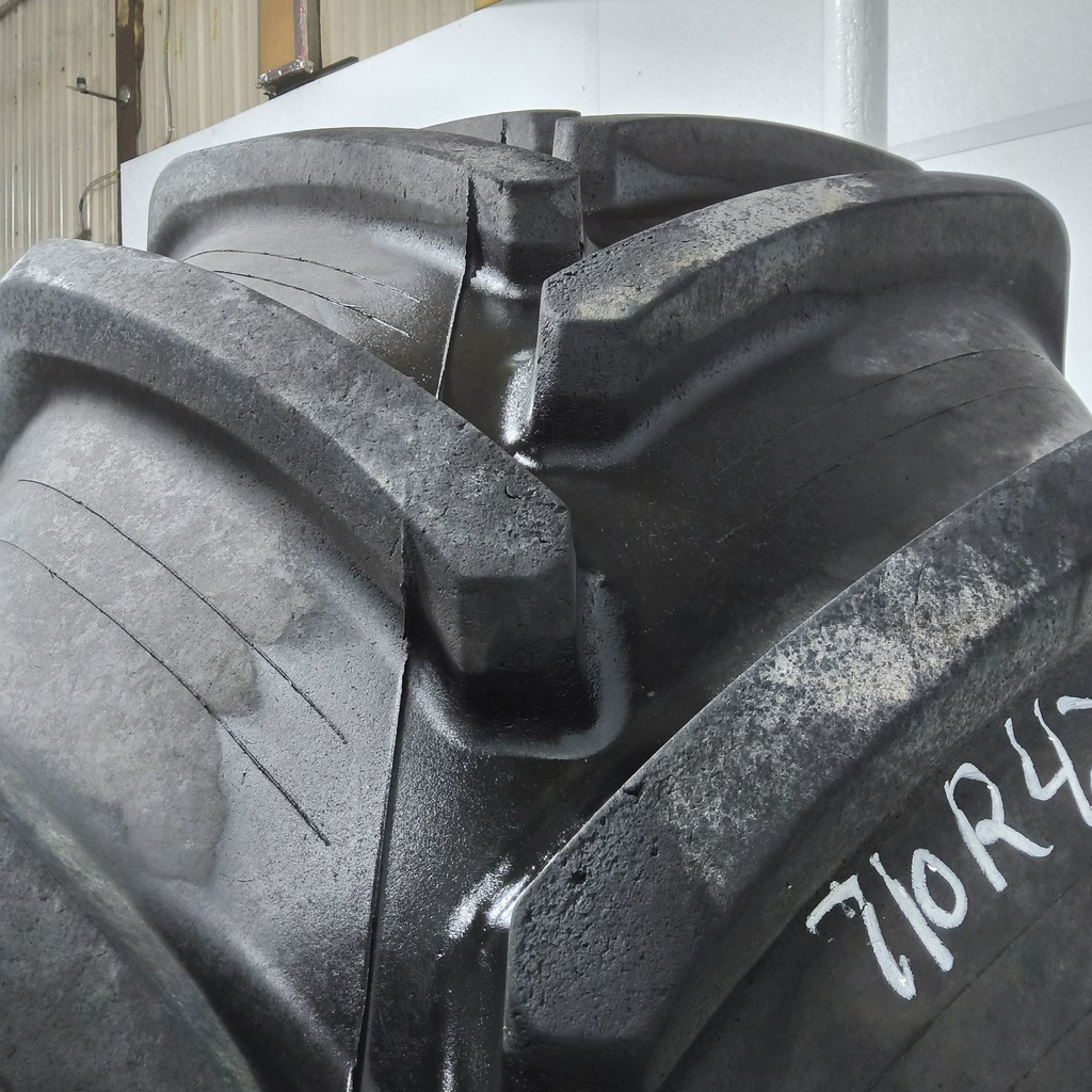 710/70R42 Firestone Maxi Traction R-1W 168D 90%