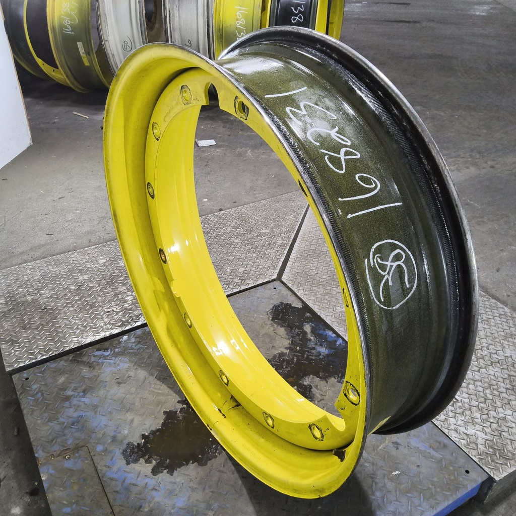 10"W x 38"D, John Deere Yellow 12-Hole Stub Disc , 1.88" Offset