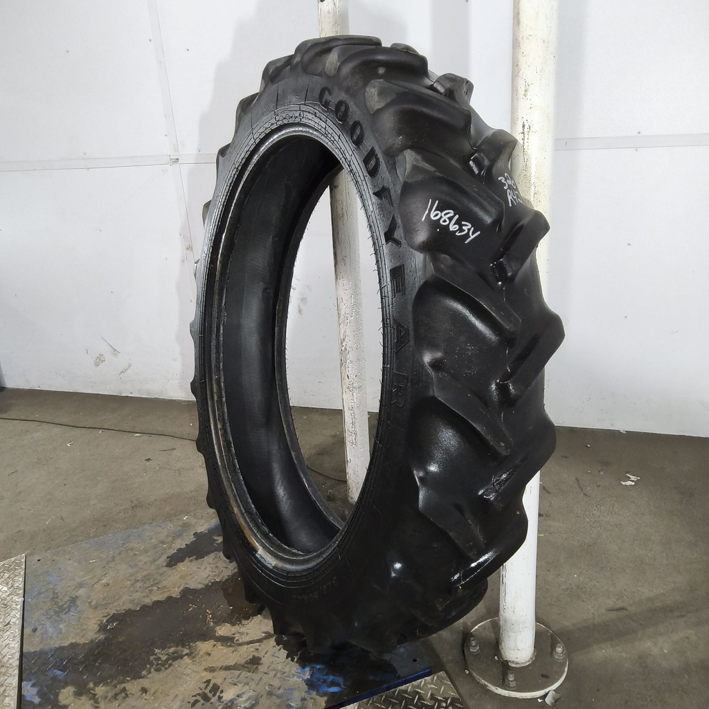 320/80R42 Goodyear Farm DT800 Super Traction R-1W 141A8 55%