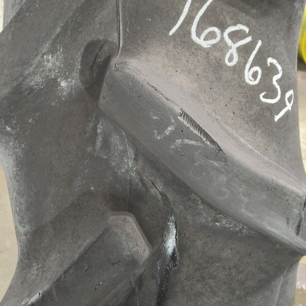 320/80R42 Goodyear Farm DT800 Super Traction R-1W 141A8 55%