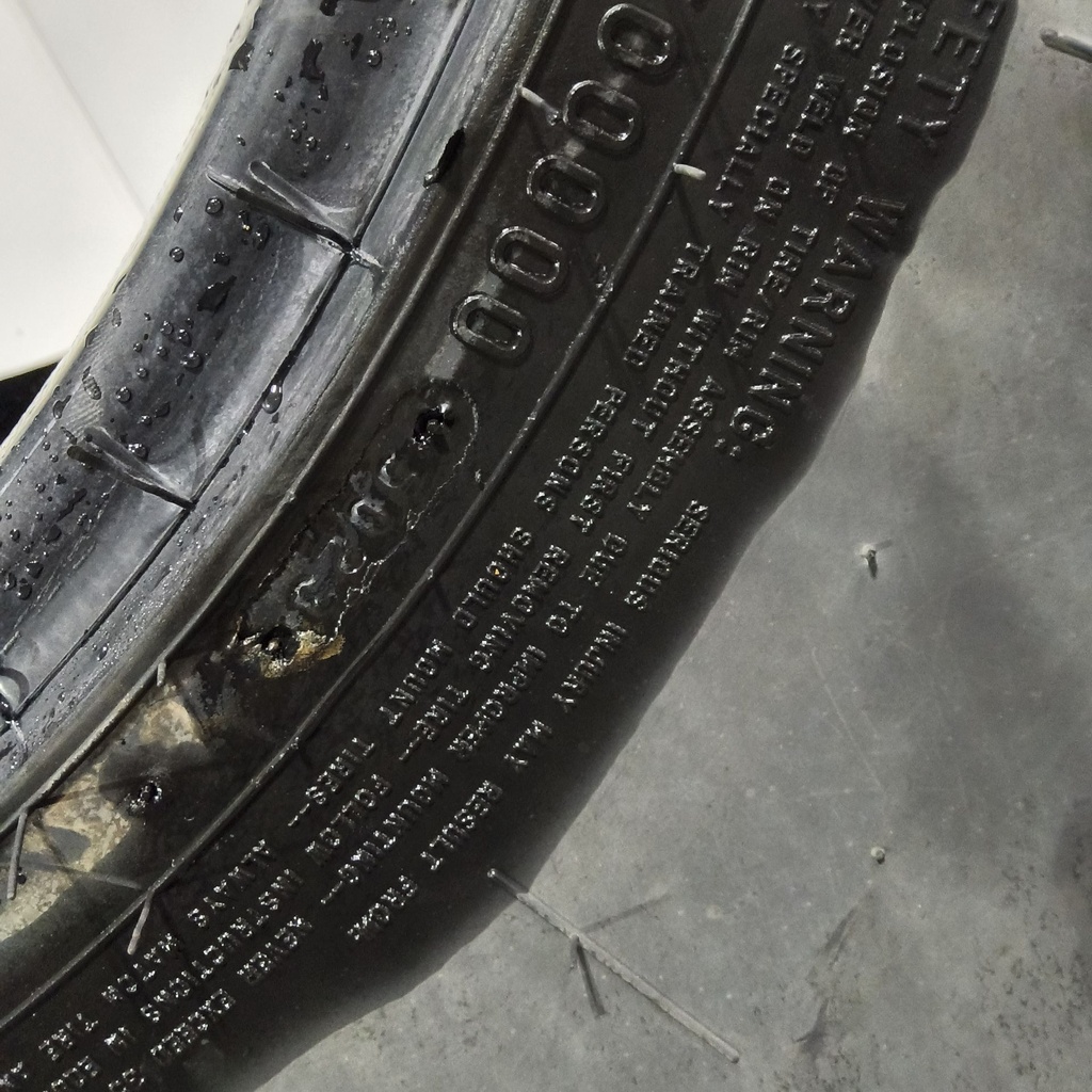 750/65R26 Firestone Maxi Traction R-1W 169B 80%