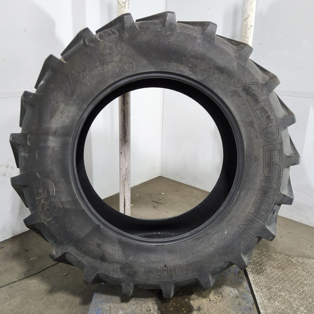 460/85R38 Vredestein Traxion 85 R-1W 149B 80%