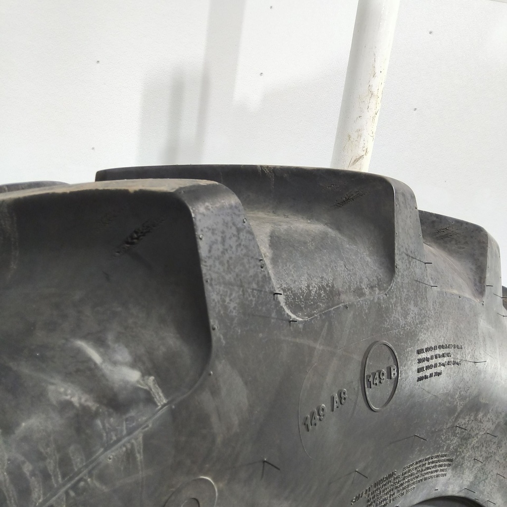 460/85R38 Vredestein Traxion 85 R-1W 149B 80%