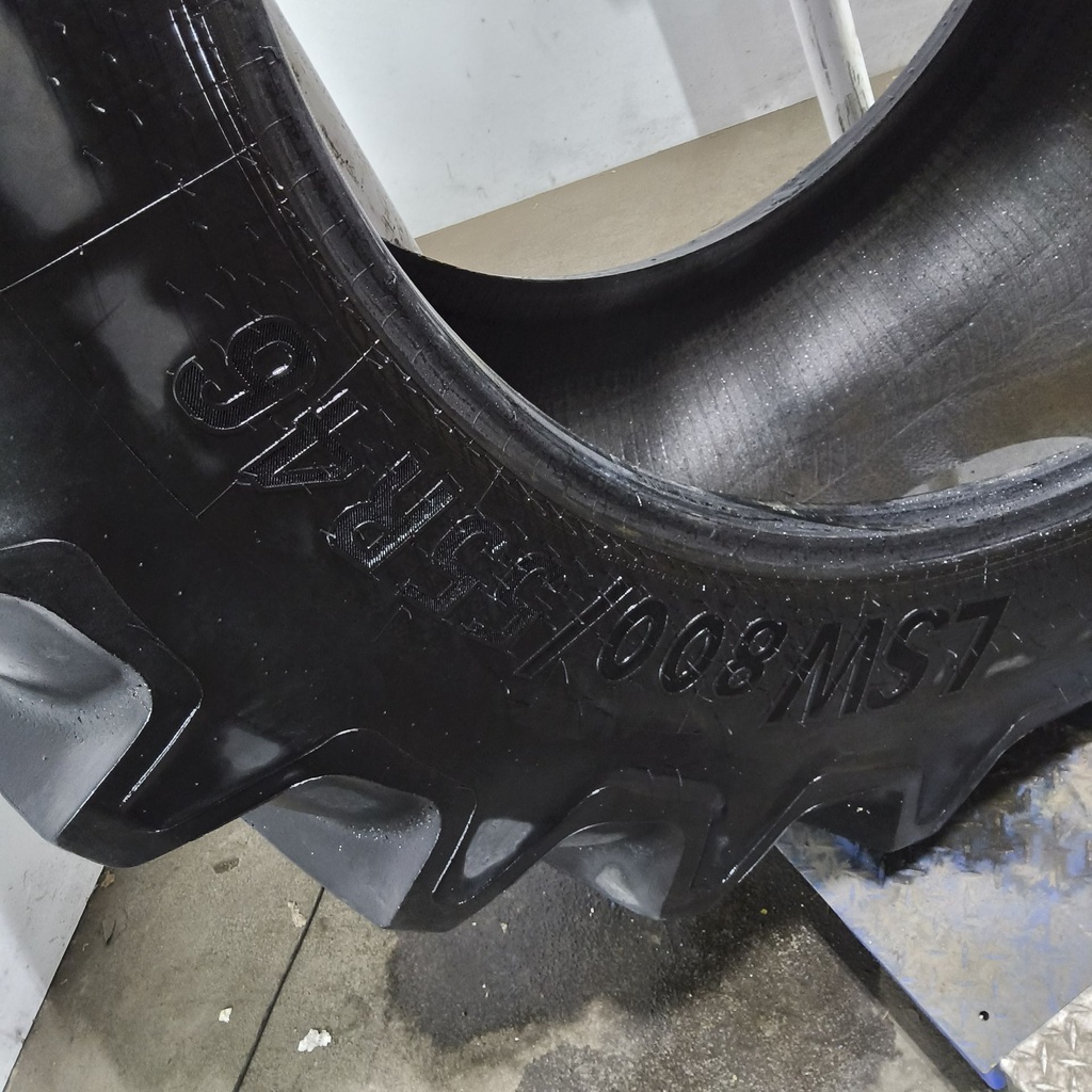 LSW800/55R46 Goodyear Farm Optitrac R-1W 178D 85%