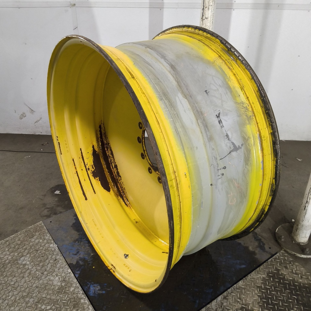 20"W x 42"D, John Deere Yellow 12-Hole Formed Plate Sprayer , -4.19" Offset