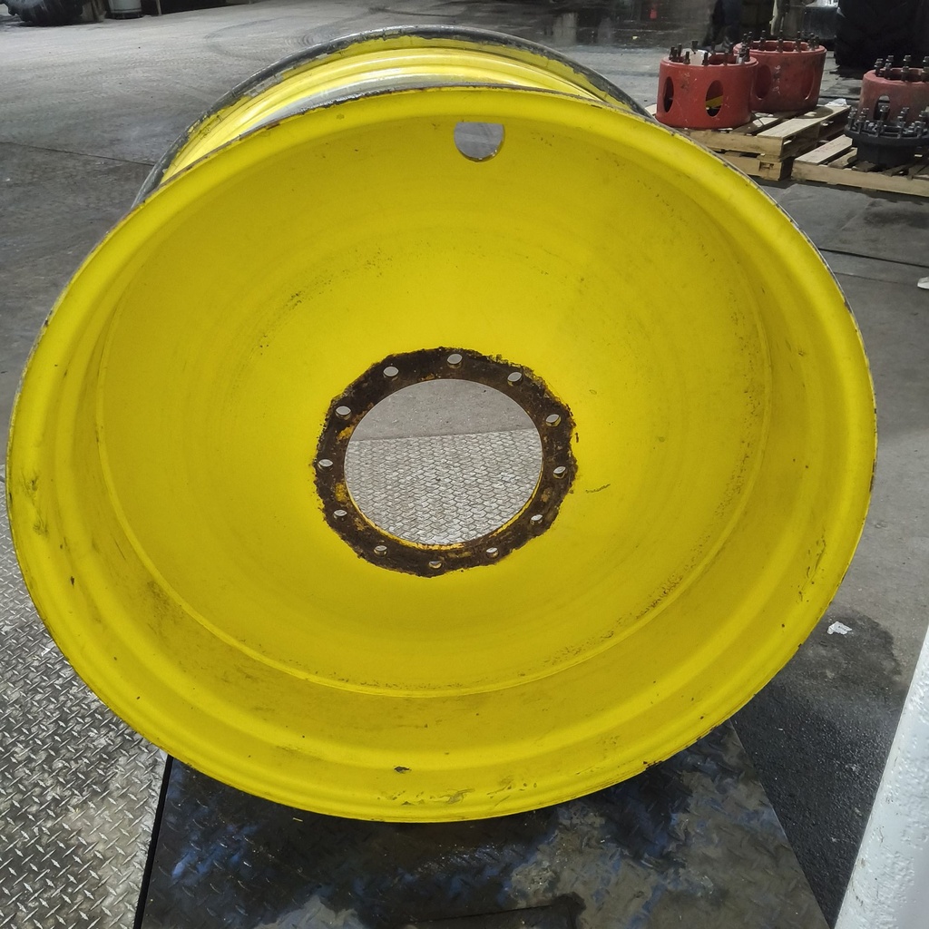 20"W x 42"D, John Deere Yellow 12-Hole Formed Plate Sprayer , -4.19" Offset