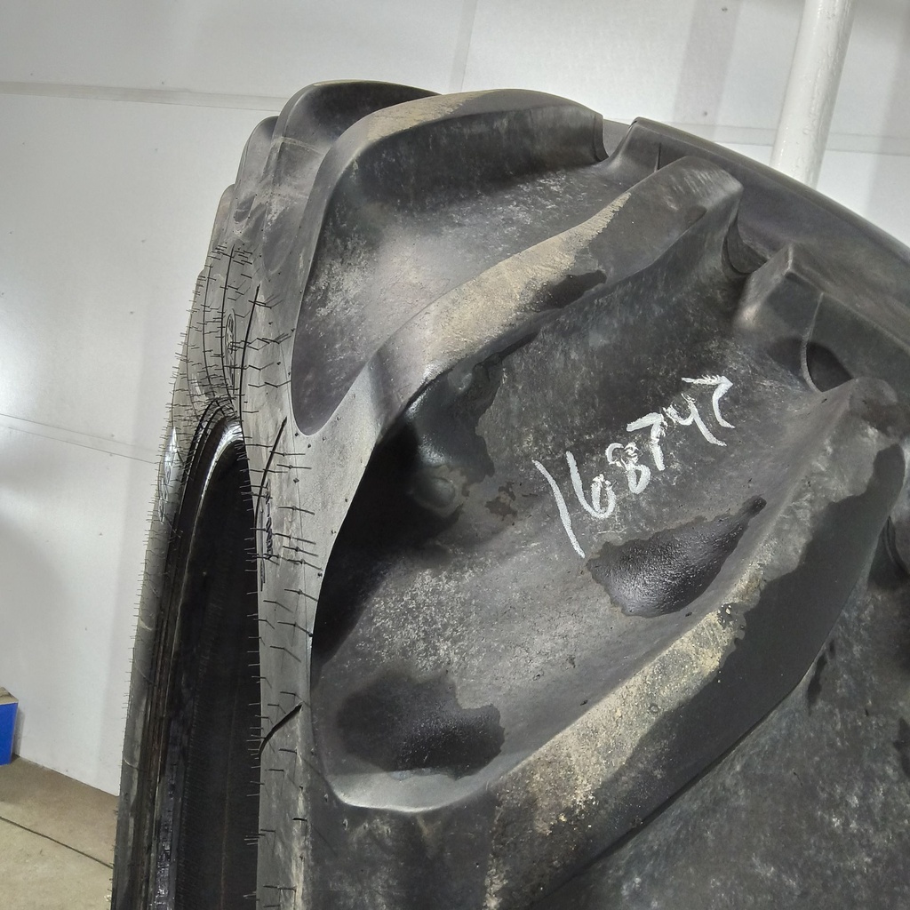 650/65R42 Goodyear Farm DT820 R-1W 170A8 85%