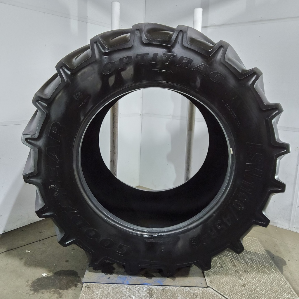 LSW1100/45R46 Goodyear Farm Optitrac R-1W 181D 85%