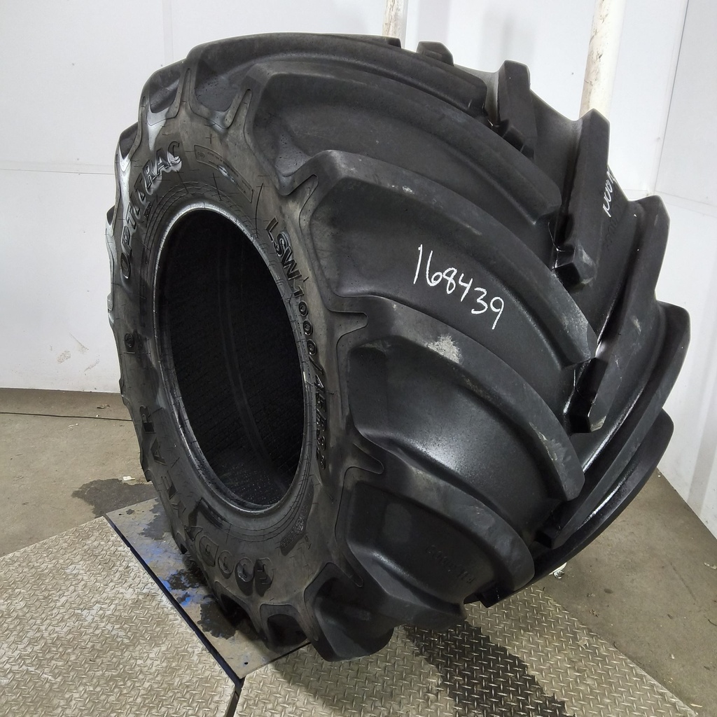 LSW1000/45R32 Goodyear Farm Optitrac R-1W 184D 85%