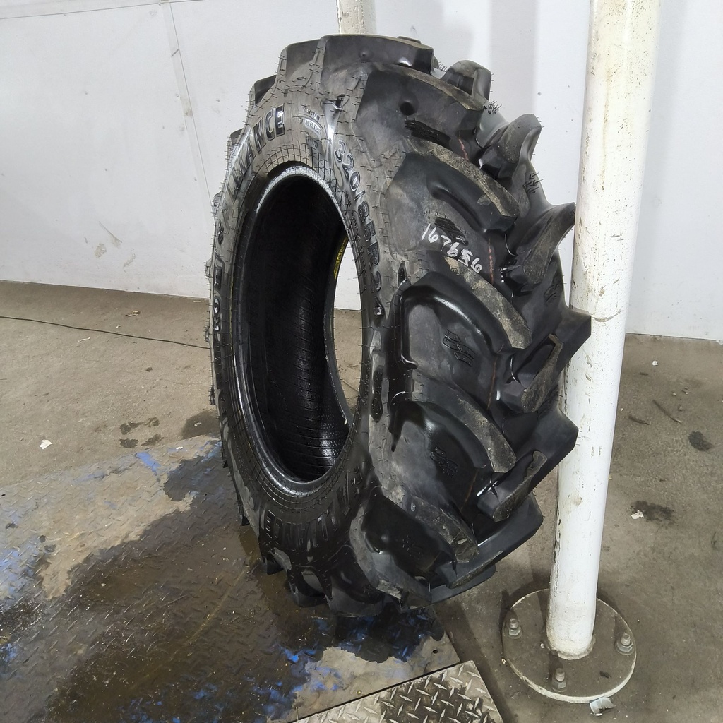 320/85R24 Alliance Farm Pro II R-1W 122B 80%