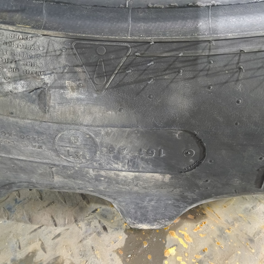 380/90R50 Goodyear Farm DT800 R-1W 151A8 70%