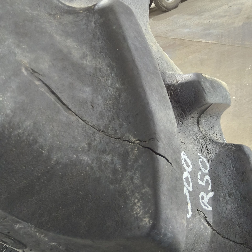 380/90R50 Goodyear Farm DT800 R-1W 151A8 70%