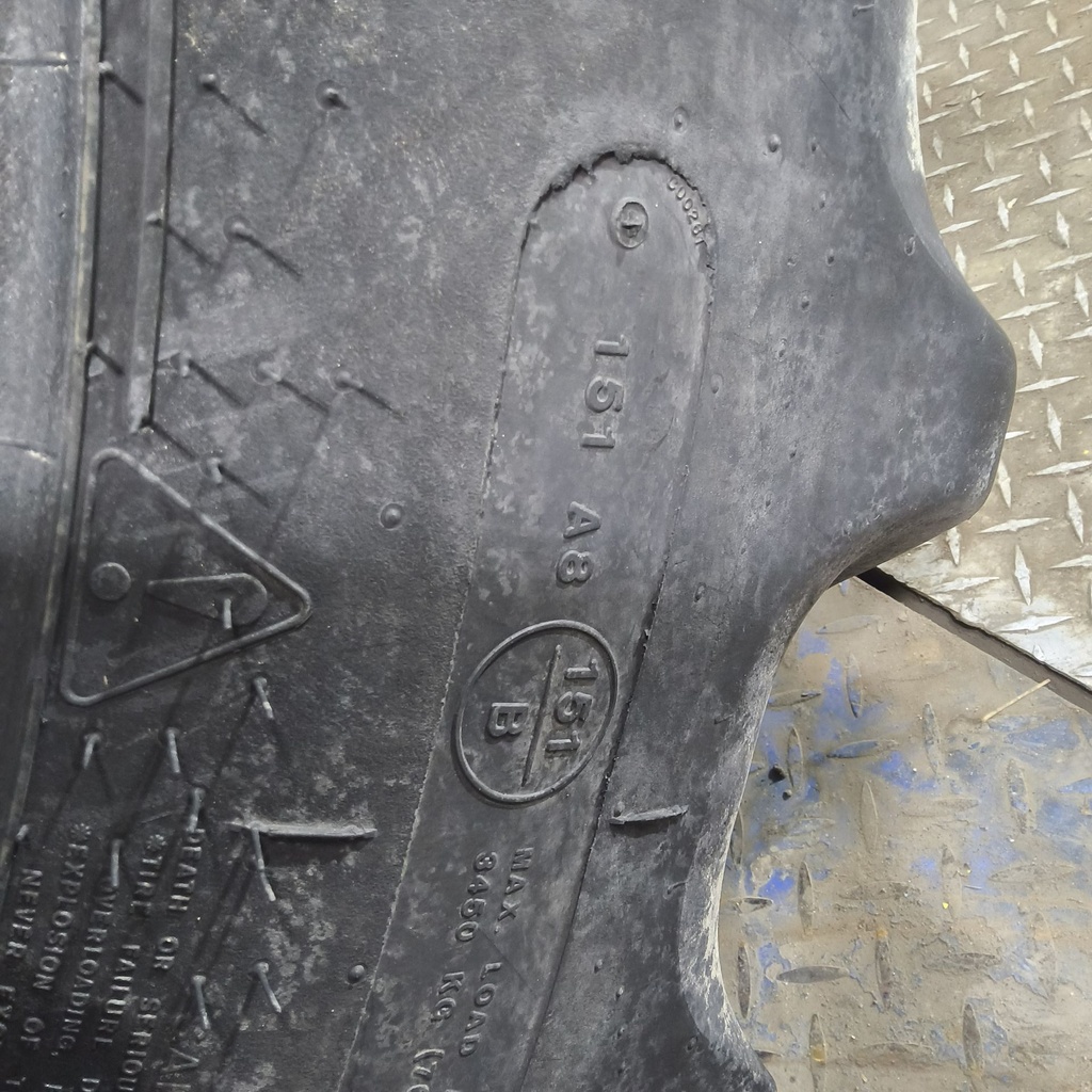 380/90R50 Goodyear Farm DT800 R-1W 151A8 70%