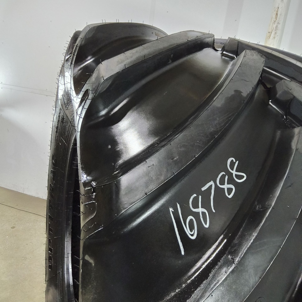 LSW1000/45R32 Goodyear Farm Optitrac R-1W 184D 99%