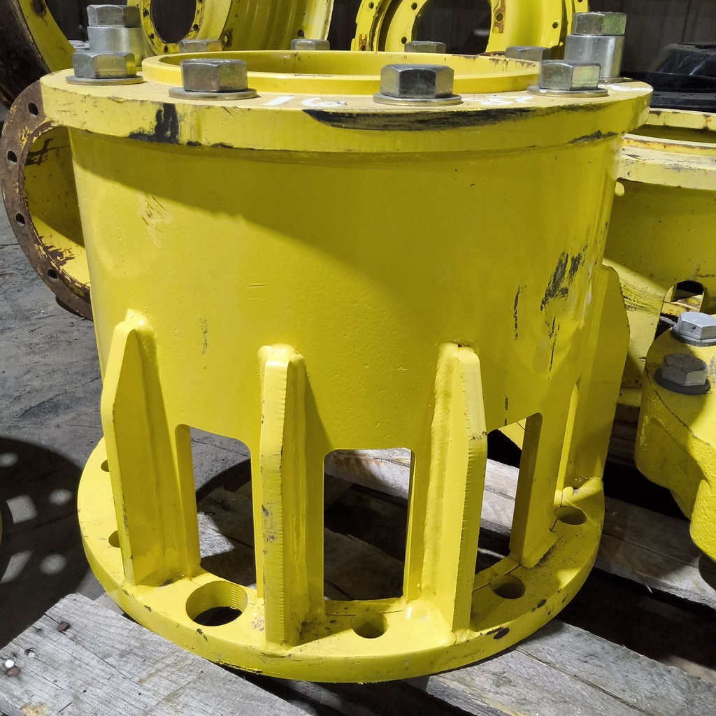 12 to 10-Hole 13.5"L Sprayer Extension, John Deere Yellow