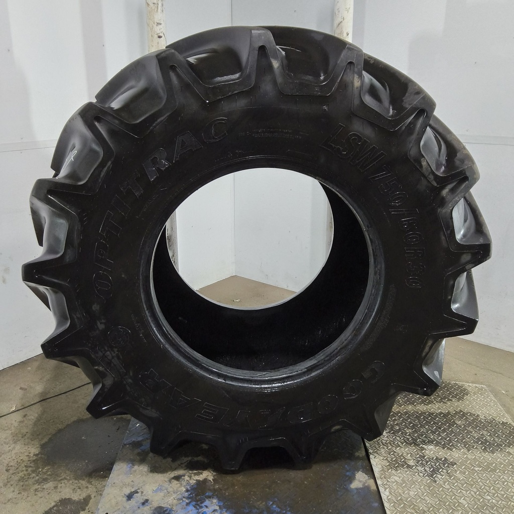 LSW750/60R30 Goodyear Farm Optitrac R-1W 180D 85%