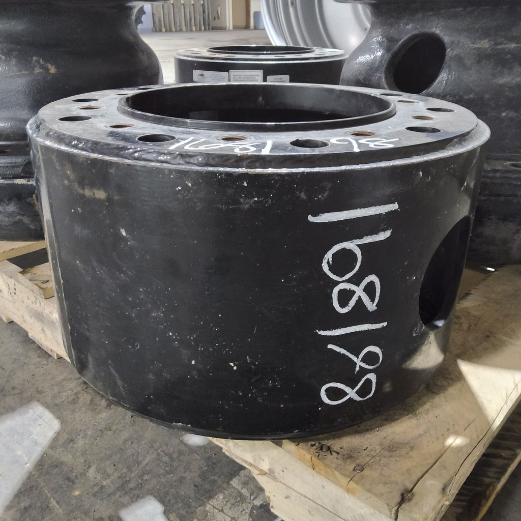 10 to 10-Hole 10.25"L Hub Extension, Black