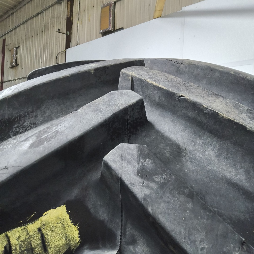 650/85R38 Continental Super Volume SVT R-1W 173D/176A8 90%