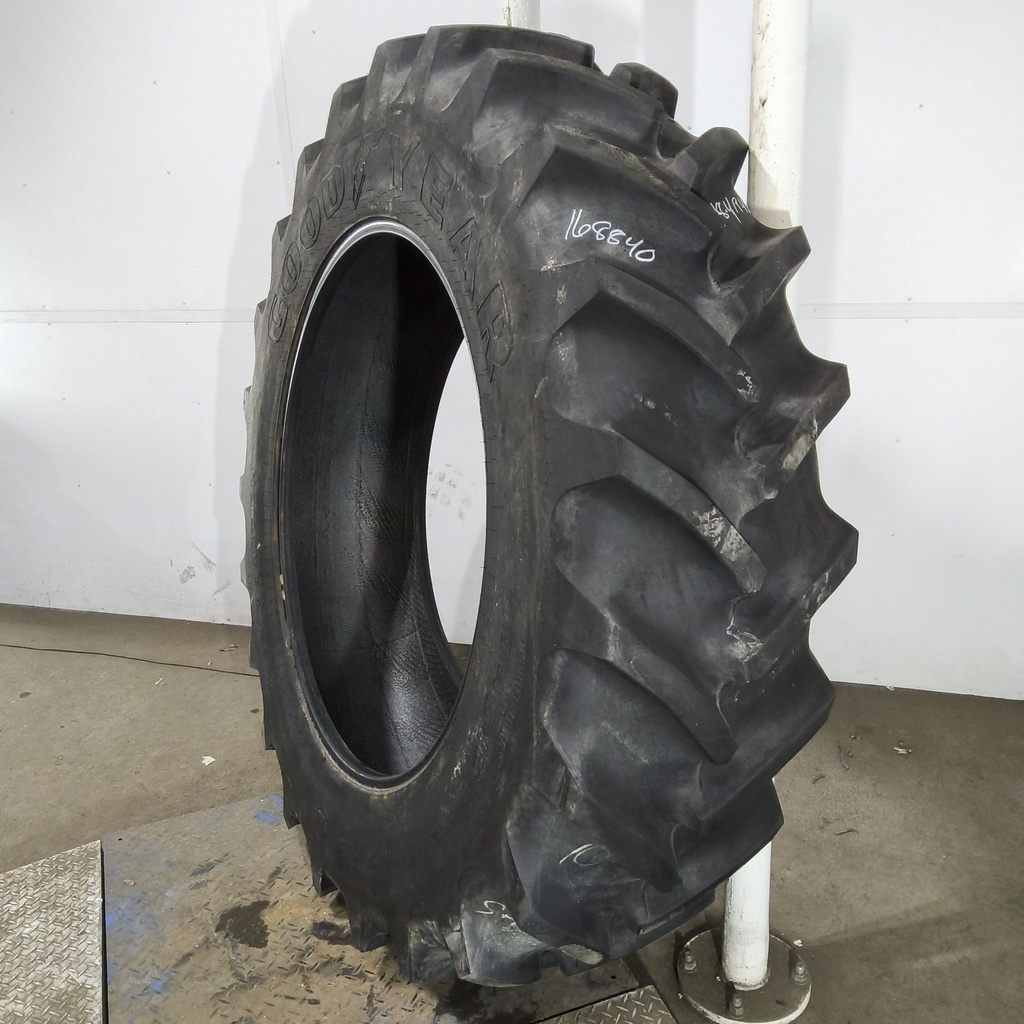 18.4R42 Goodyear Farm Super Traction Radial R-1W 148B 85%
