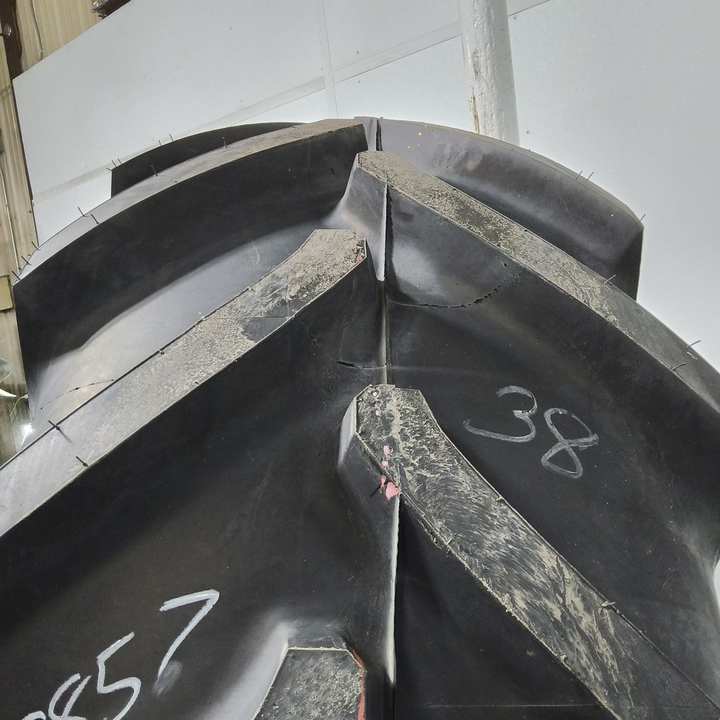 580/70R38 Firestone Radial 8000 R-1W 155A8 99%