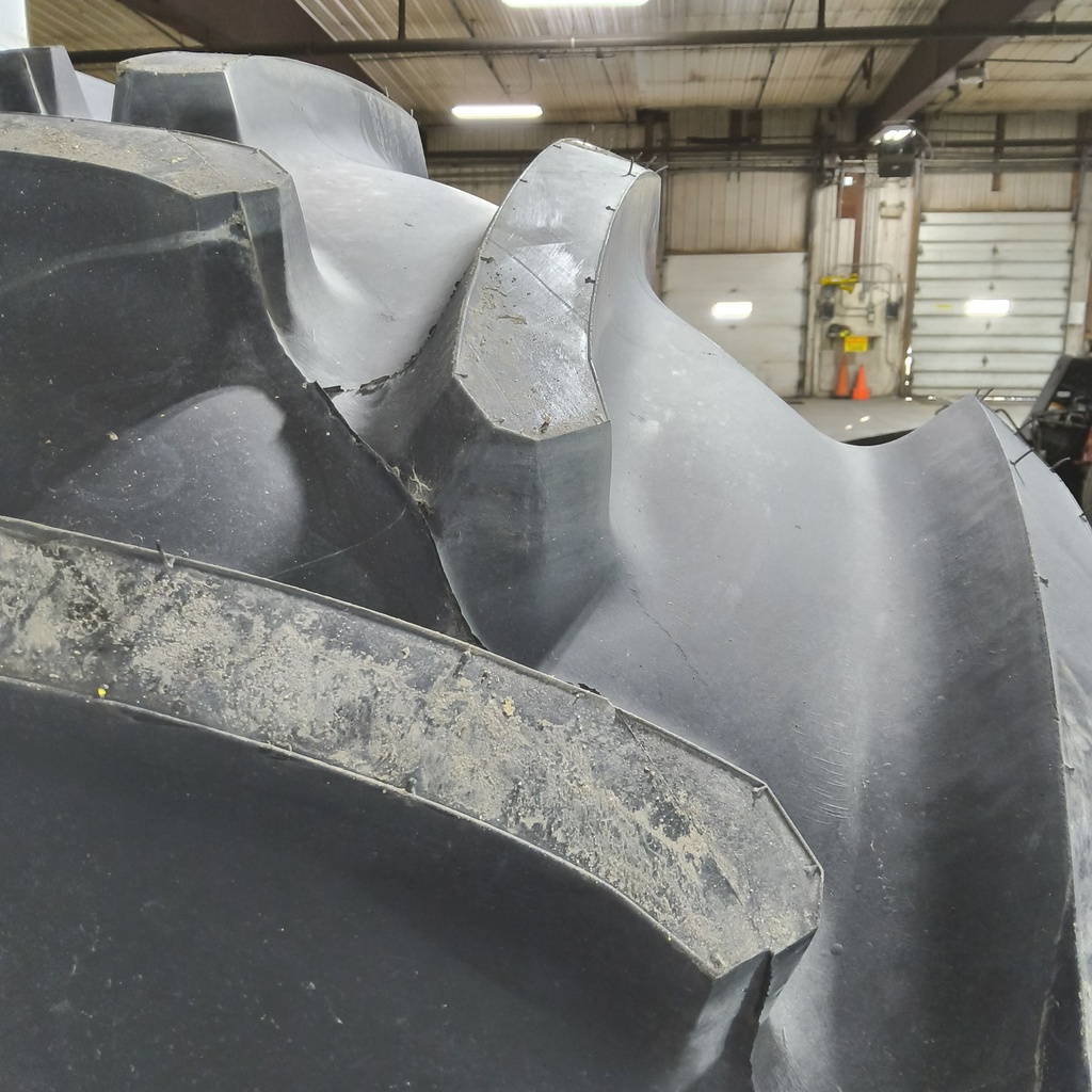 580/70R38 Firestone Radial 8000 R-1W 155A8 99%