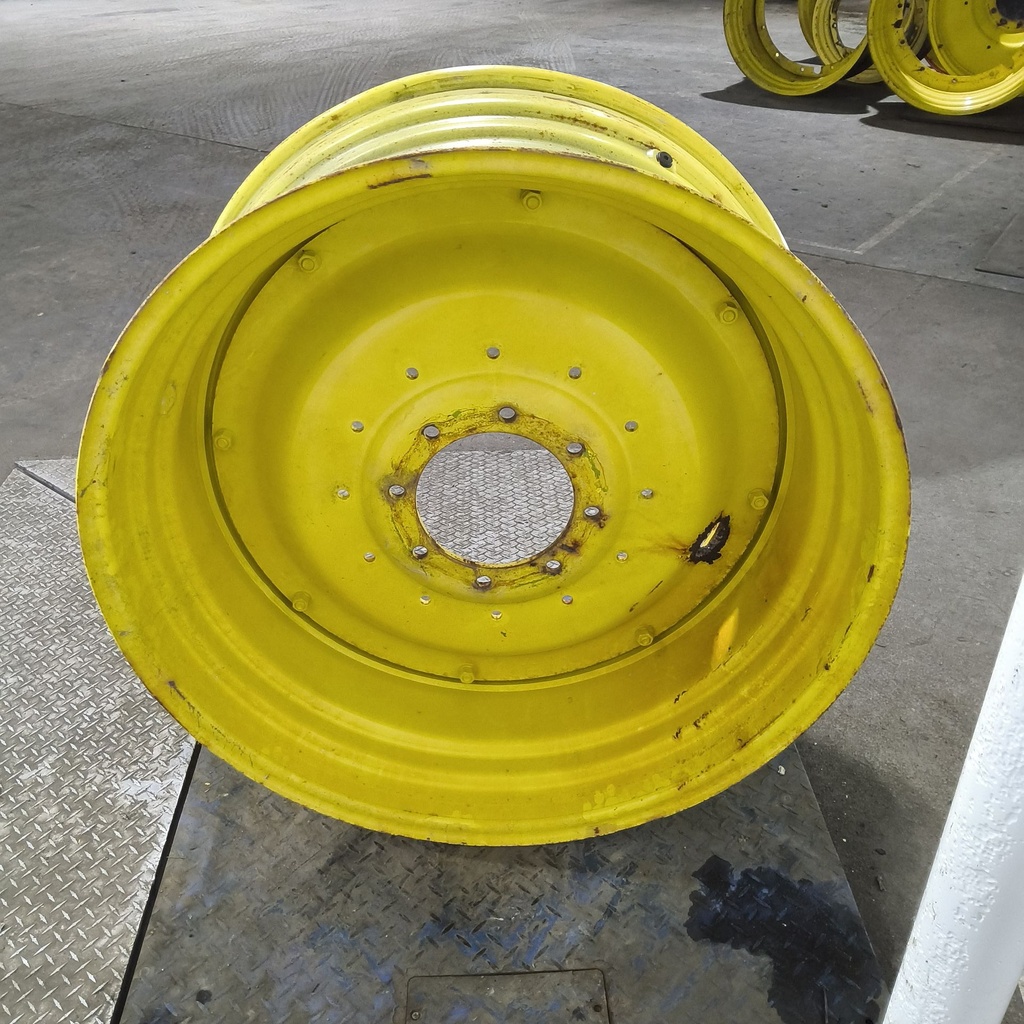 18"W x 38"D, John Deere Yellow 8-Hole Stub Disc , 1.75" Offset
