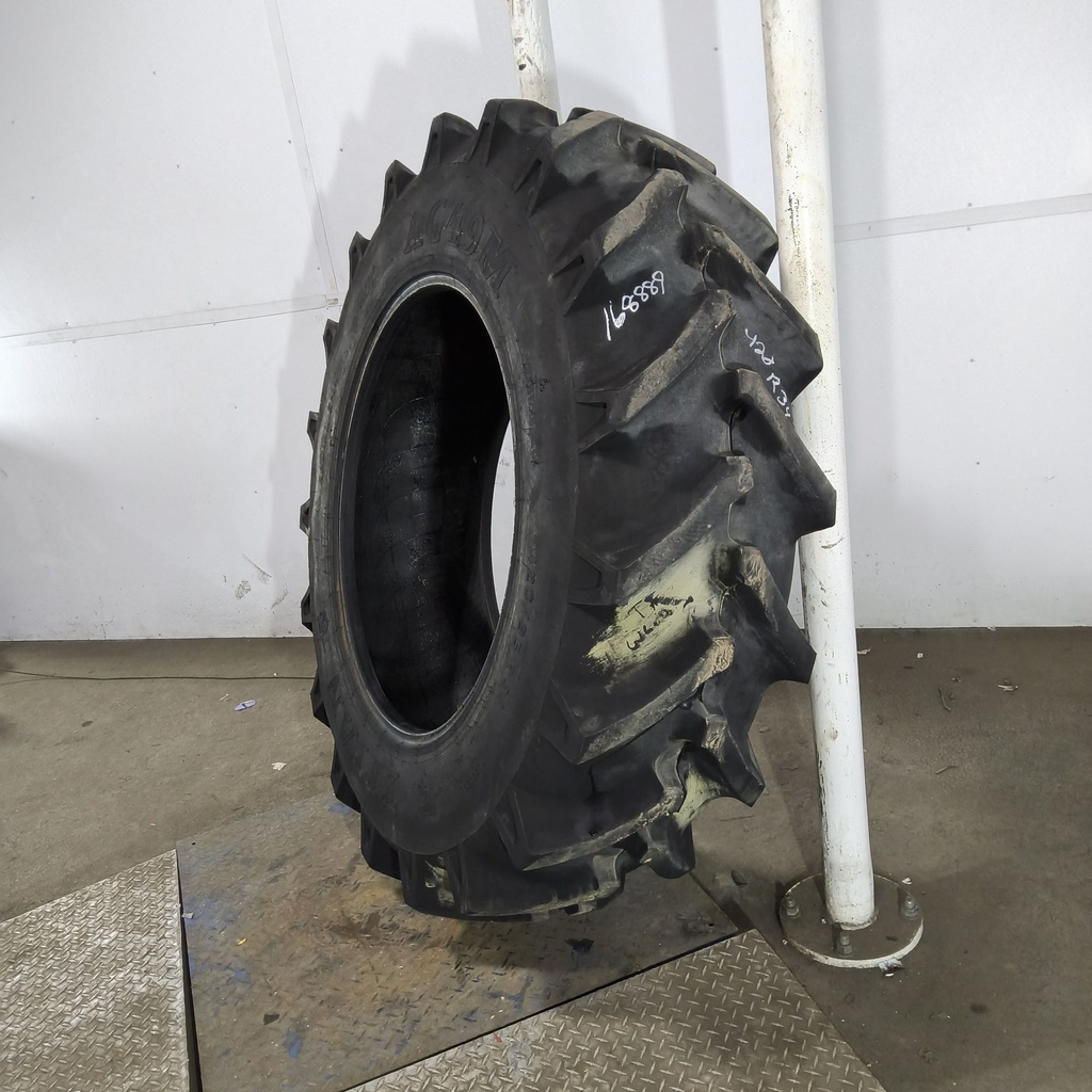 420/85R34 Titan Farm AG49M Radial R-1W 147A8 85%