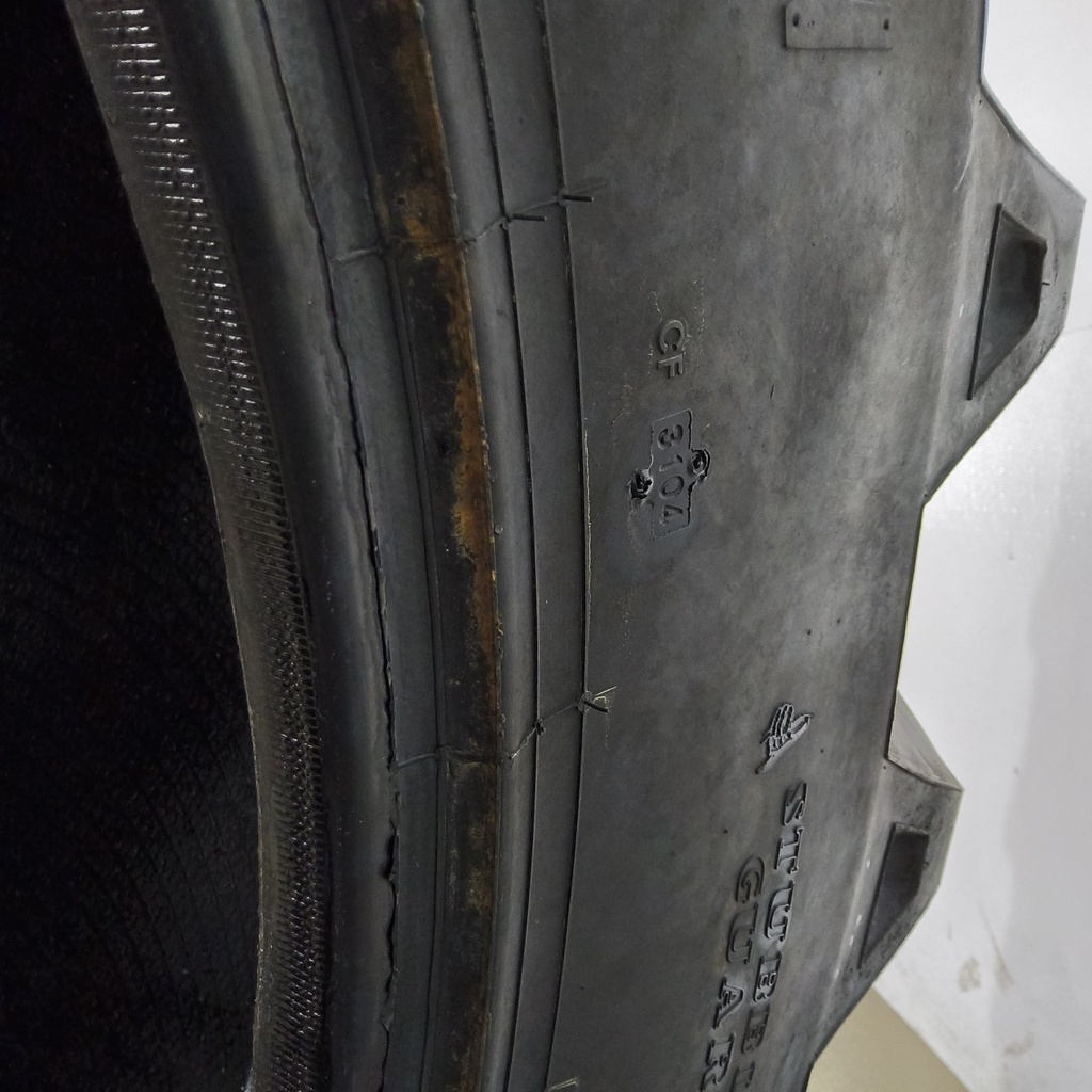 18.4R38 Titan Farm AG49H Radial R-1W 146B 85%