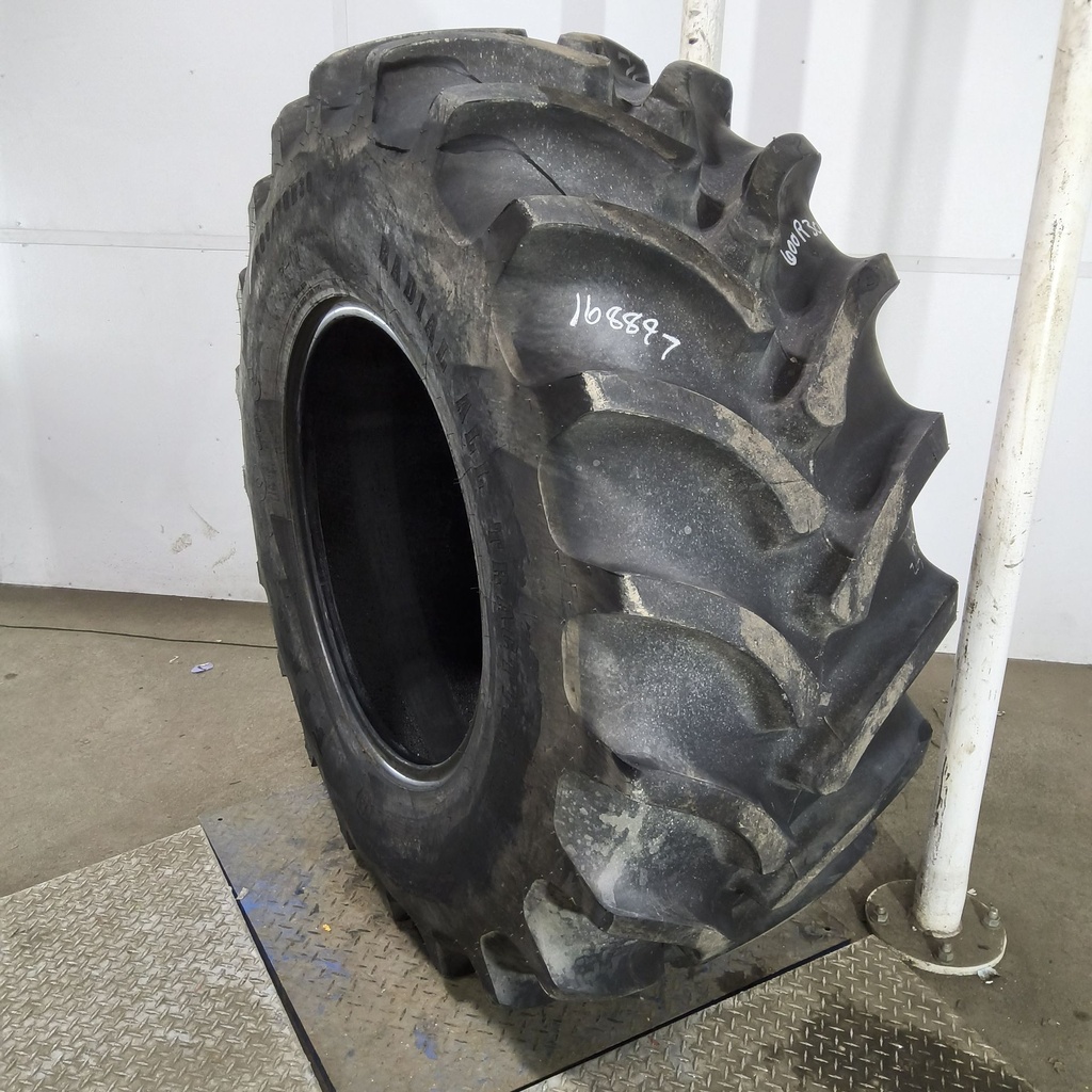 600/70R30 Firestone Radial All Traction DT R-1W 152B 90%