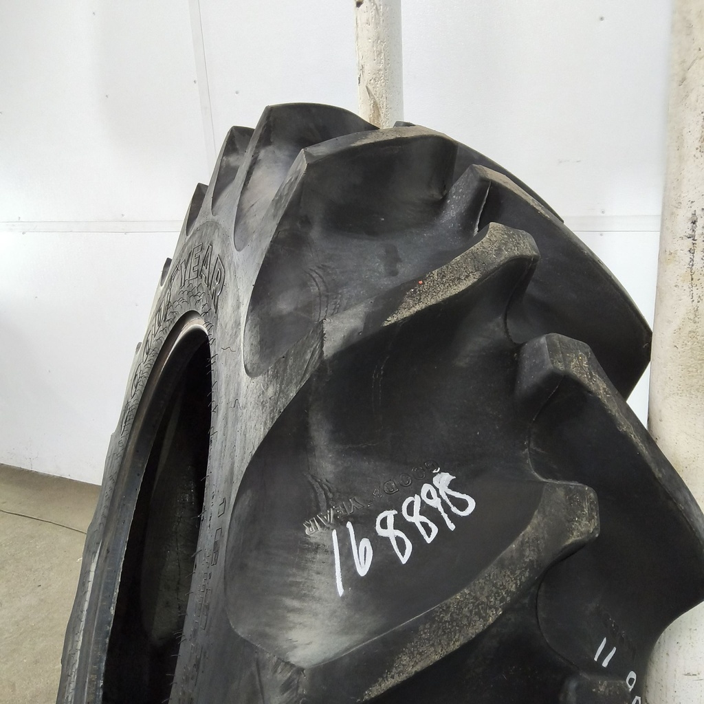 16.9R30 Goodyear Farm Special Sure Grip Radial TD8 R-2 141A8 90%