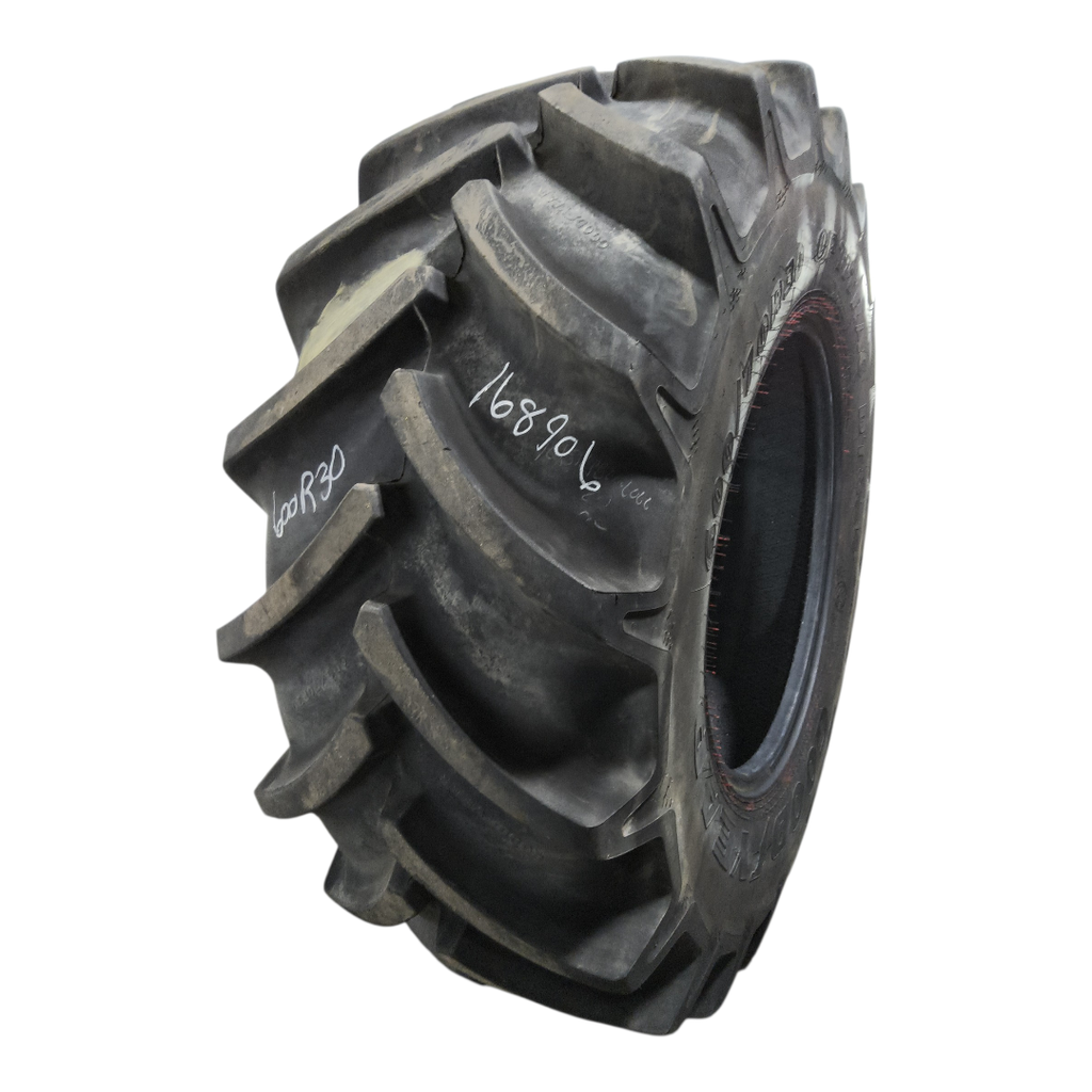 600/70R30 Goodyear Farm DT824 Optitrac R-1W 152A8 85%