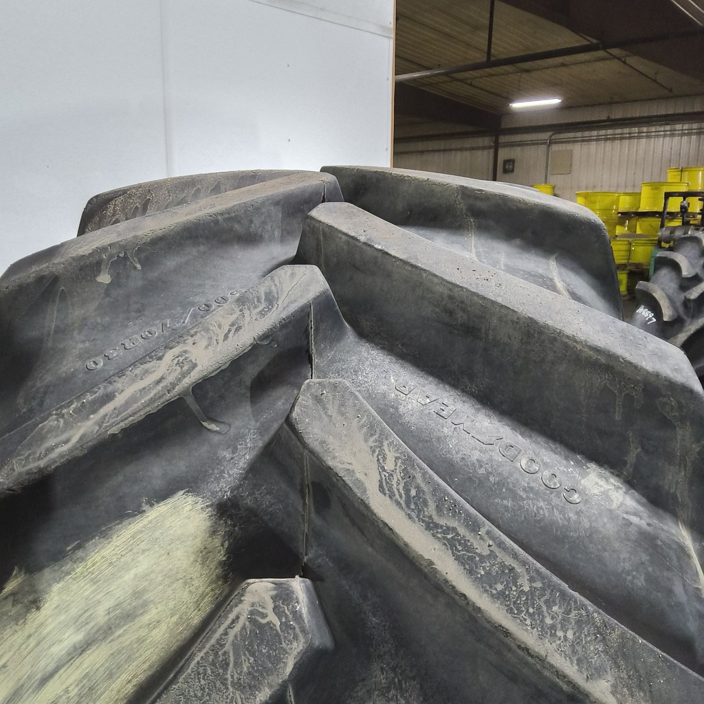 600/70R30 Goodyear Farm DT824 Optitrac R-1W 152A8 85%