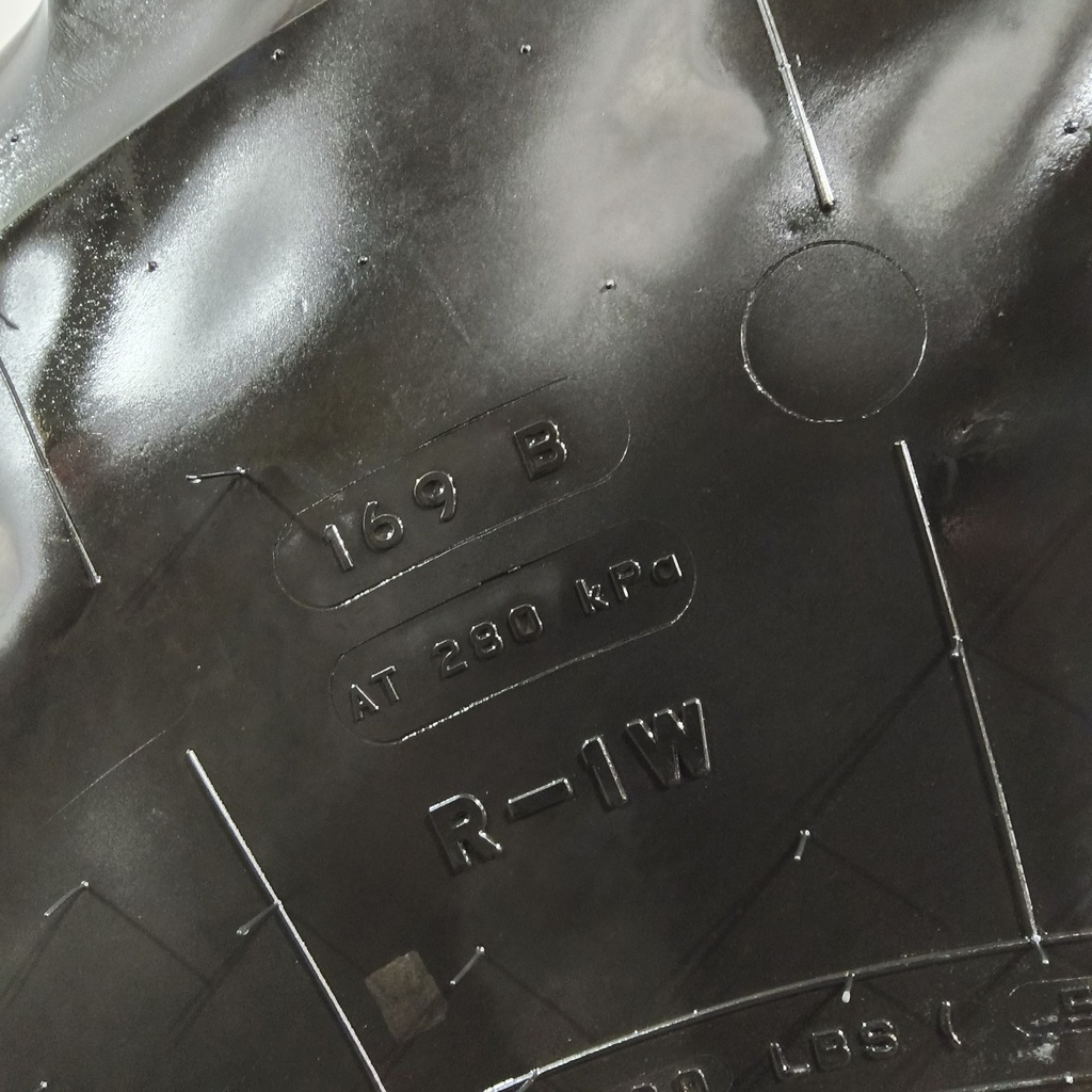 750/65R26 Firestone Maxi Traction R-1W 169B 85%