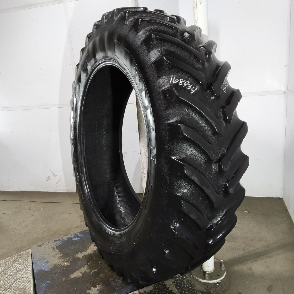 18.4R46 Titan Farm Hi Traction Lug Radial R-1 155A8 65%